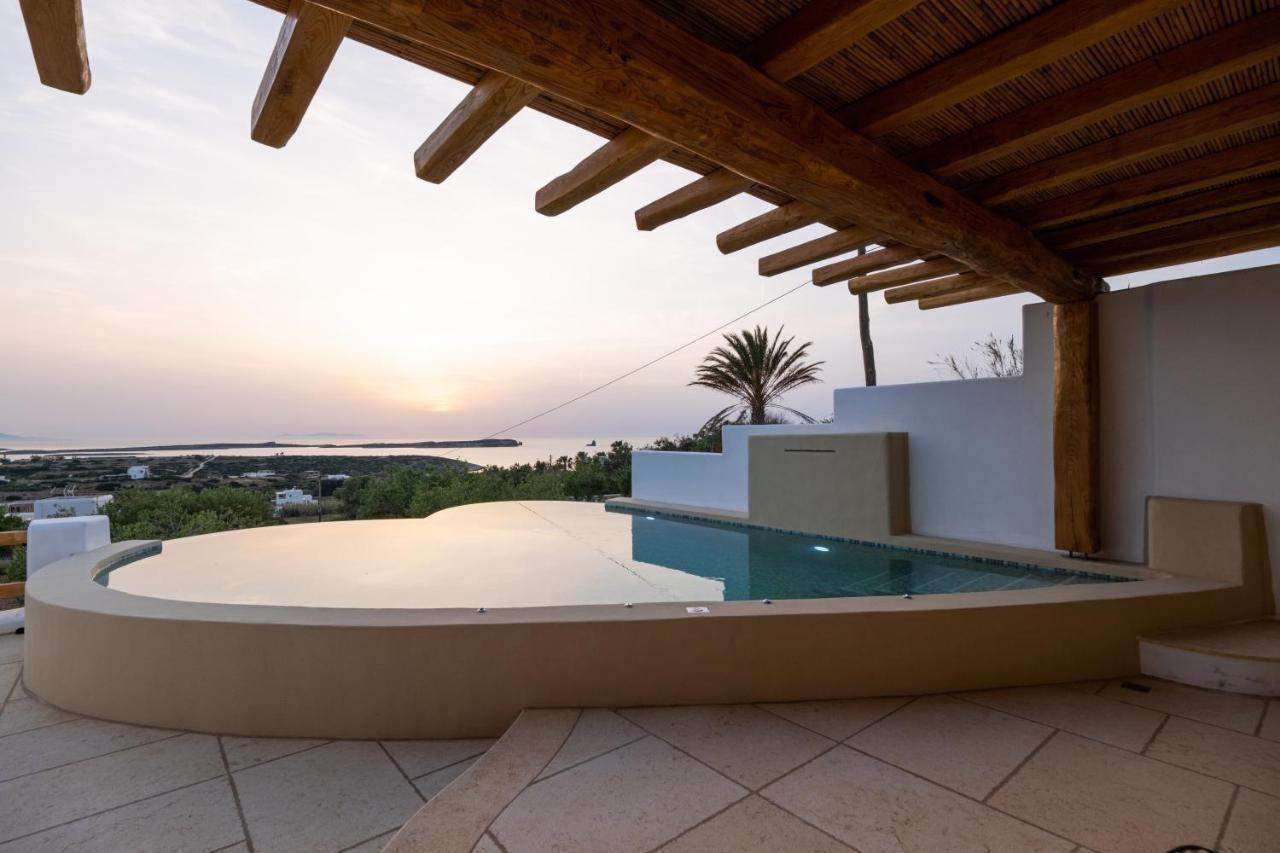 Utopia Suites By Anna Platanou Agia Irini  Exterior foto